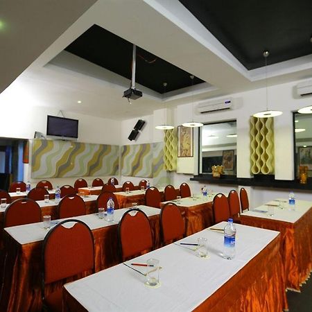 Hotel Oriental Inn Chennai Ngoại thất bức ảnh