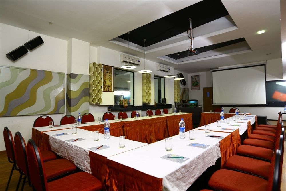 Hotel Oriental Inn Chennai Ngoại thất bức ảnh